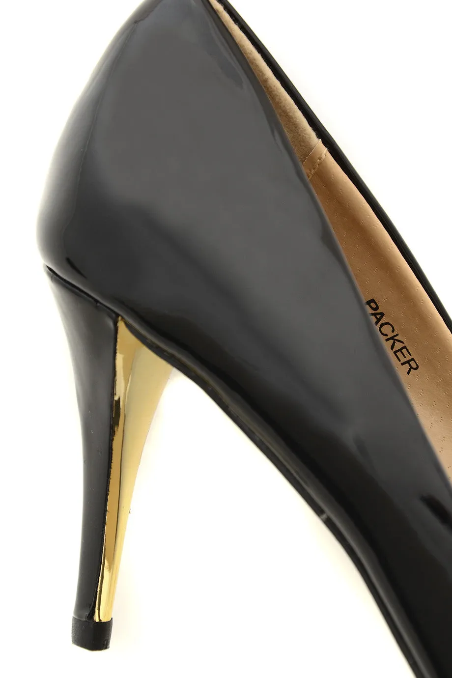 AGNES Black Patent Court Pumps