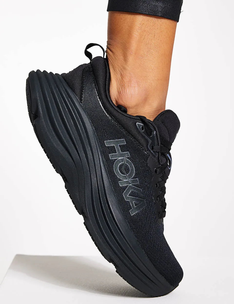 Bondi 8 - Black/Black