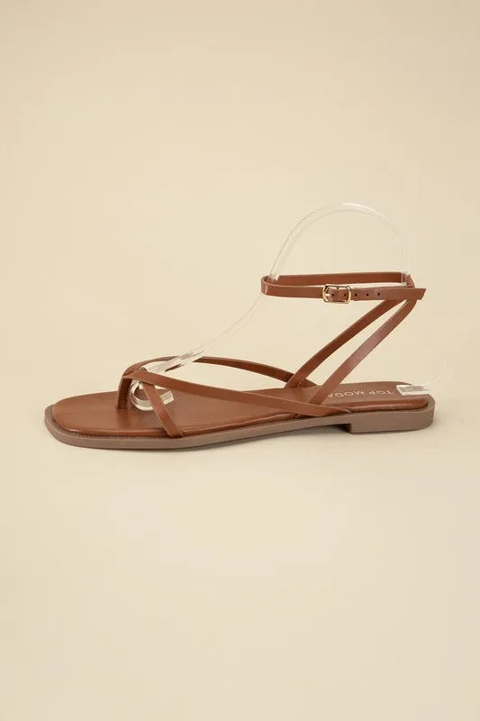 ELIO Flat Sandals