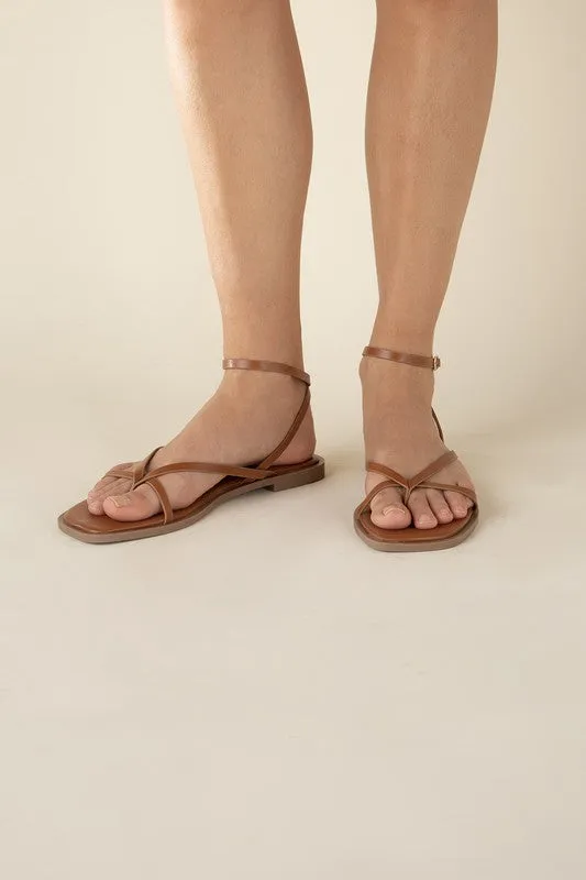 ELIO Flat Sandals