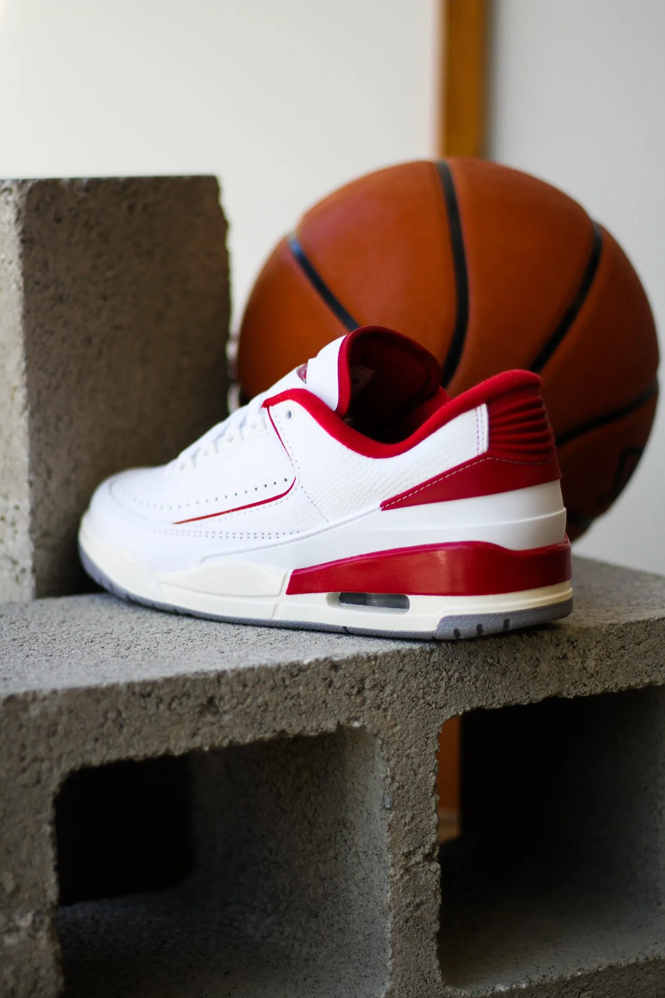 JORDAN 2/3 "VARSITY RED"