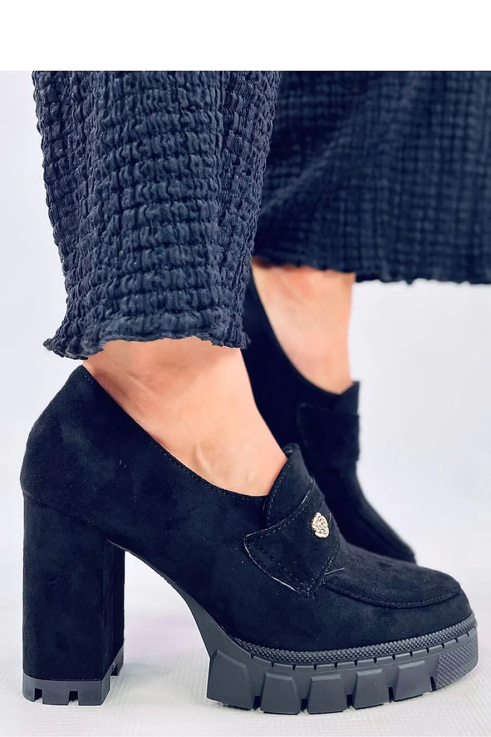 TEEK - Black Flower Slot Platform Pumps