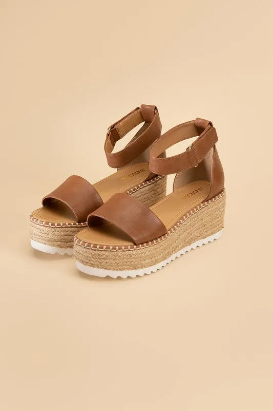 Tucker  Platform Sandals | Tan