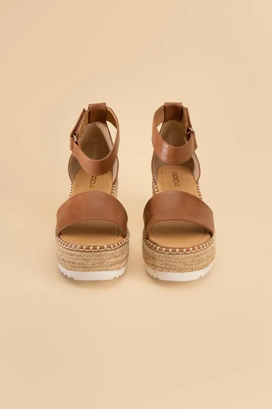 Tucker  Platform Sandals | Tan