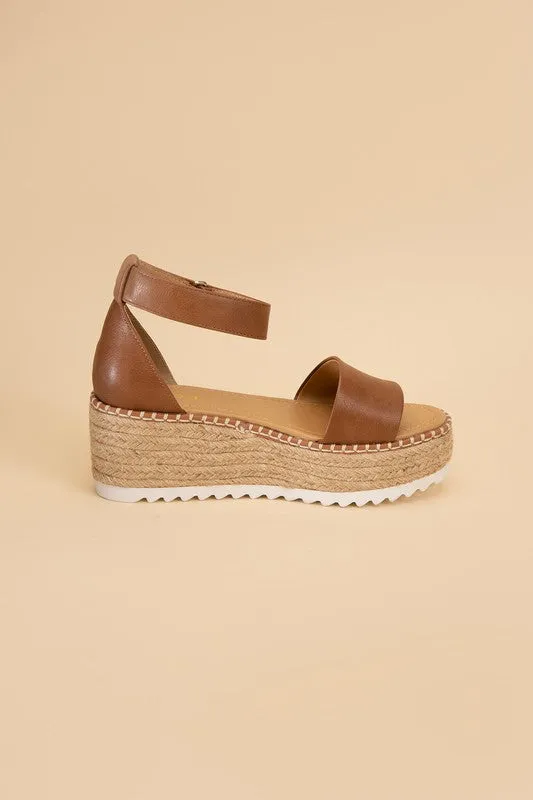 Tucker  Platform Sandals | Tan