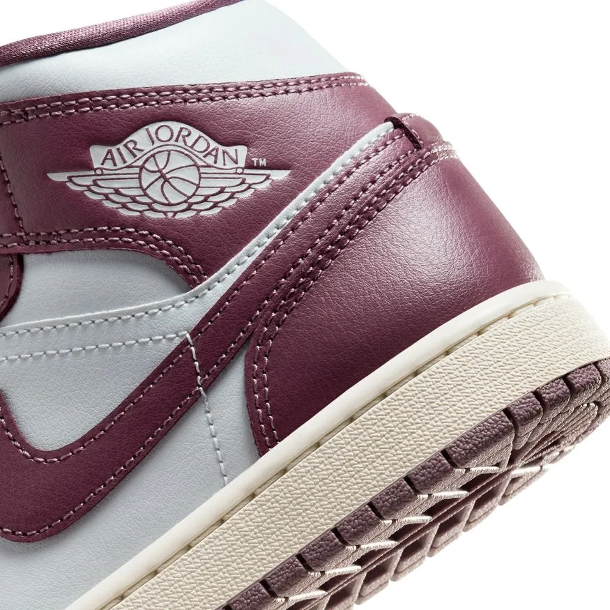 WMNS AIR JORDAN 1 MID BQ6472-050