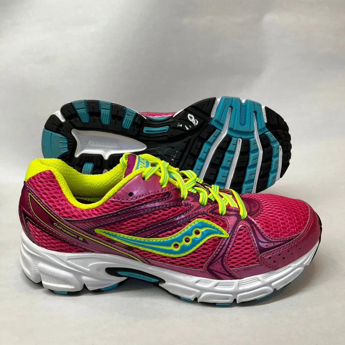 Women's Saucony Grid Cohesion 6 - Pink/Blue- Running Shoe - Wide Width - Preowned