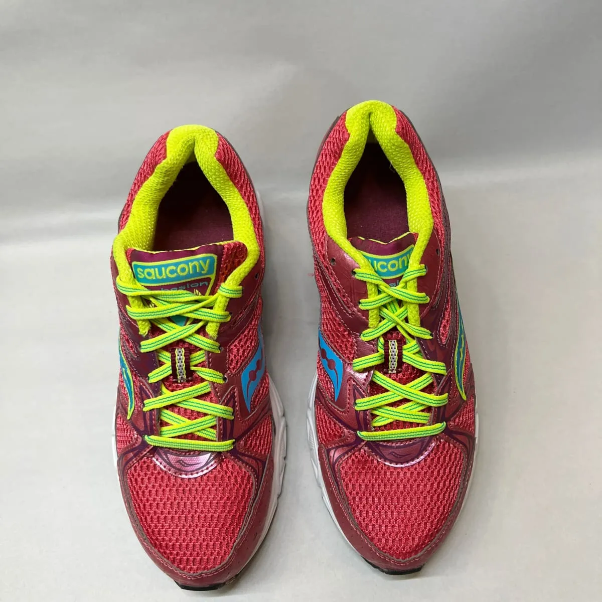 Women's Saucony Grid Cohesion 6 - Pink/Blue- Running Shoe - Wide Width - Preowned